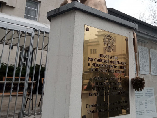 Чехія висилає ще 20 російських дипломатів