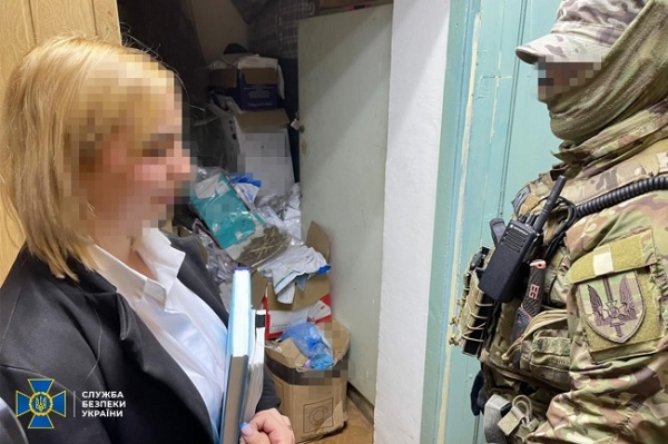 Сотрудница одесской полиции приторговывала изъятым в виде вещдока кокаином