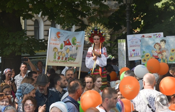 Одесские верующие вышли на марш перед гей-парадом