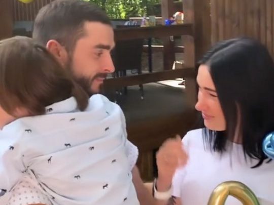 Не змогла стримати сліз: Приходько зворушливо привітала сина та показала рідкісні кадри з чоловіком