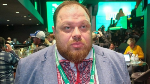 Закон об олигархах был принят с противоречащими друг другу поправками — придётся переголосовать