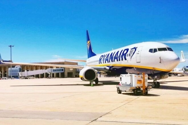 
Ryanair планирует "агрессивную экспансию" в Украине
