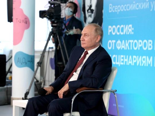 Путін потрапив у скандал із битвою під Полтавою: виправив школяр (відео)