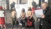 
В Киеве голые активистки требуют отменить все коммунальные тарифы
