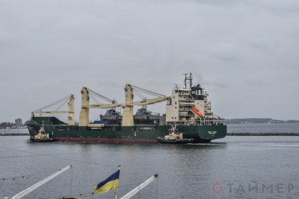 Американская помощь: в Одессу привезли пару катеров 