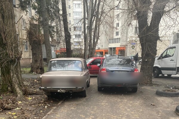 Парковка от Бога: свежая подборка наглых водителей в Одессе