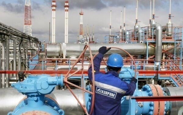 Россия увеличила за год добычу газа на 10% Россия увеличила за год добычу газа на 10%