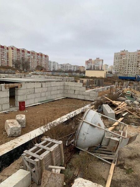 На школу-долгострой в Одессе, из-за которой судят подрядчиков и чиновника, выделят еще 196 миллионов