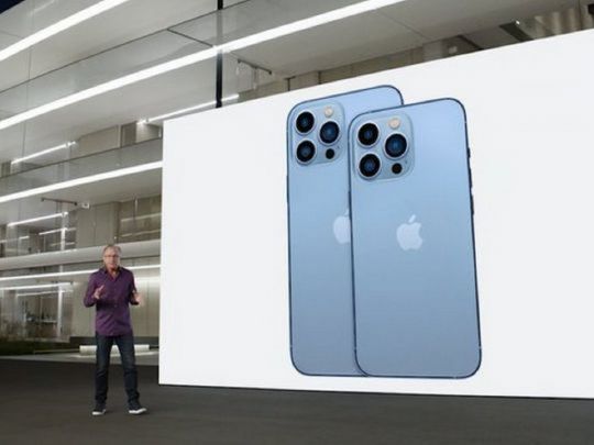 Дорожча за всю економіку Британії: Apple стала першою у світі компанією з капіталізацією понад 3 трильйони доларів