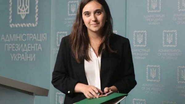 Мендель рассказала о предложении украсить обложку Playboy Мендель рассказала о предложении украсить обложку Playboy