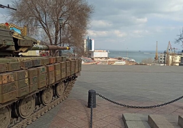 Корабли оккупантов вышли в закрытый район Черного и Азовского морей: возможны ракетные удары