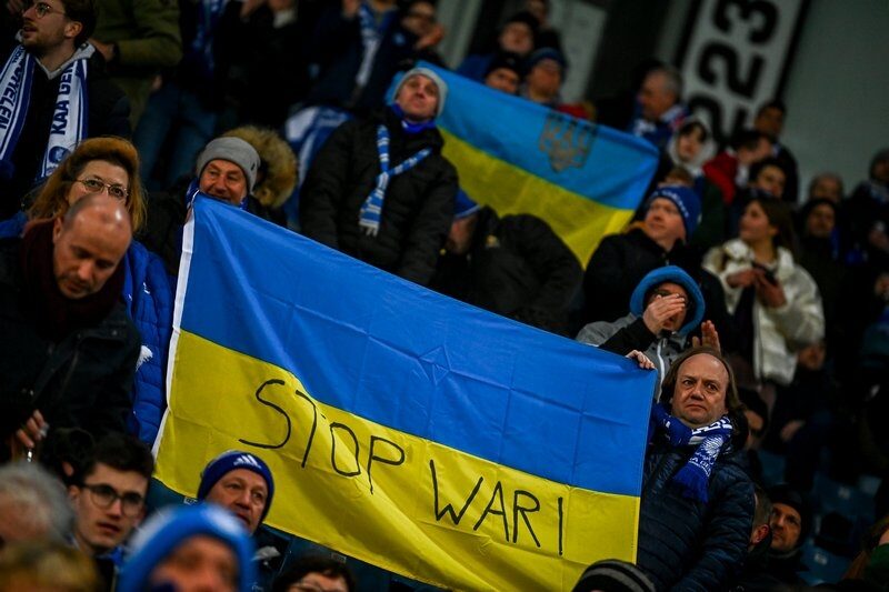 «Молюся й плачу»: Безус став героєм матчу чемпіонату Бельгії та закликав закрити небо над Україною (відео)