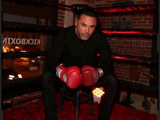 Легендарний чемпіон світу з боксу у шести вагових категоріях звинувачений у зґвалтуванні
