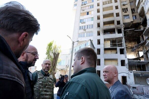 Во время визита в Одессу глава Совета Европы прятался в бомбоубежище Во время визита в Одессу глава Совета Европы прятался в бомбоубежище