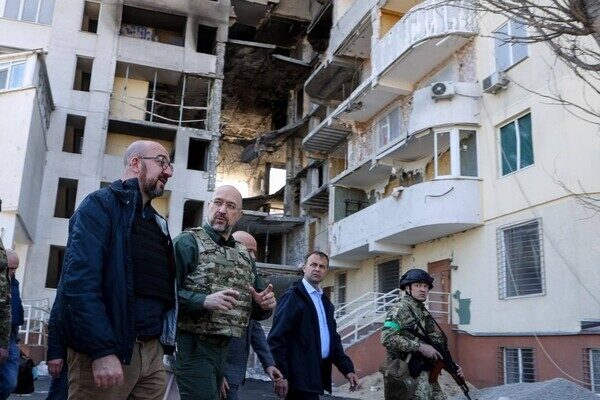 Во время визита в Одессу глава Совета Европы прятался в бомбоубежище Во время визита в Одессу глава Совета Европы прятался в бомбоубежище