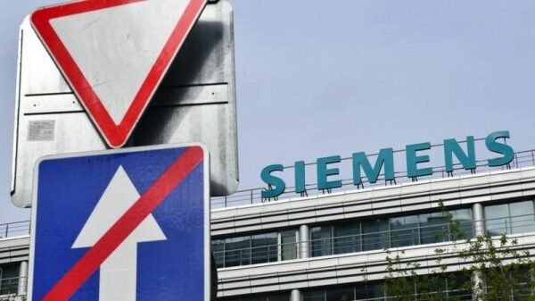 Как уход Siemens повлияет на экономику России и что будет с «Сапсанами»? Как уход Siemens повлияет на экономику России и что будет с «Сапсанами»?