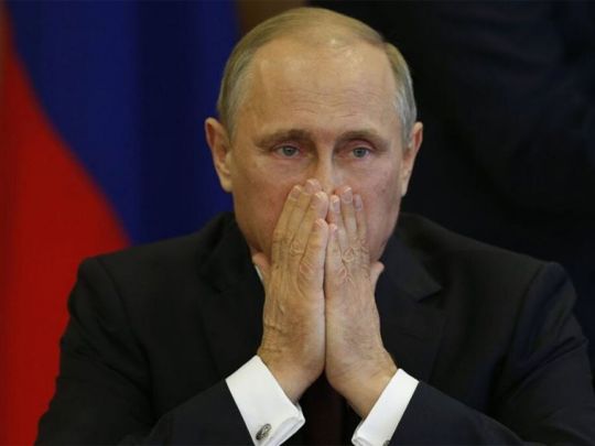 Знайдений у калюжі крові: пострілом у голову поранено охоронця путіна, який носив ядерну валізку