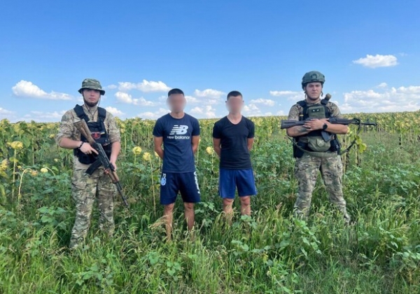 Прятались в подсолнухах: в Одесской области трое уклонистов пытались пересечь границу