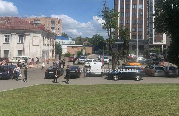 Хвиля масових повідомлень про замінування котиться містами України