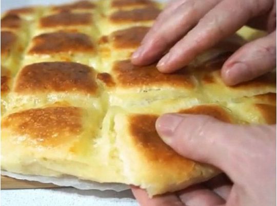 «Дуже просто, і мама мія, як смачно!»: фокачча з сиром від Ектора Хіменеса-Браво