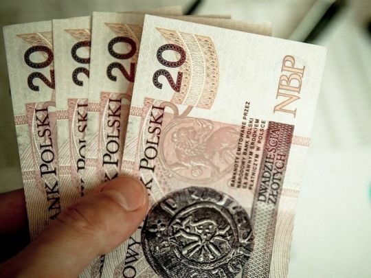 Як мінімум — 10,4 тисячі гривень: хто з українців може претендувати на польську пенсію