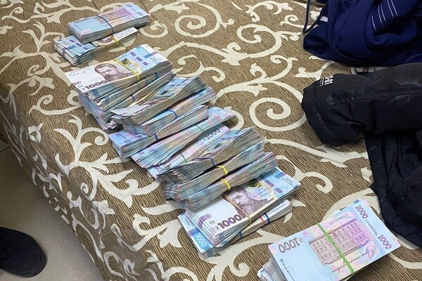 В Одесской области у путешественника нашли "пояс" из денег на 2,2 миллиона 