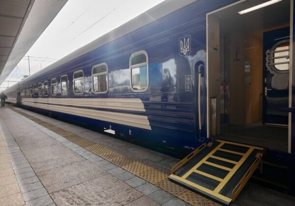 "Укрзализныця" получила новые вагоны для пассажиров с инвалидностью - фото "Укрзализныця" получила новые вагоны для пассажиров с инвалидностью - фото