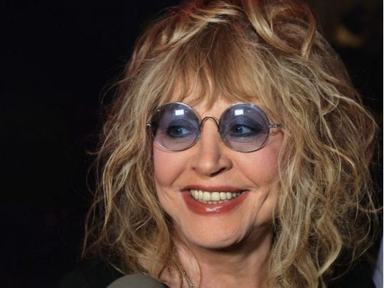 «Живемо далі»: Алла Пугачова відповіла на закиди росіян, що вона втекла з Ізраїлю через війну