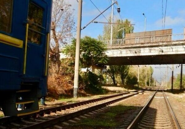 Под Ивановском мостом велосипедистка попала под поезд Под Ивановском мостом велосипедистка попала под поезд
