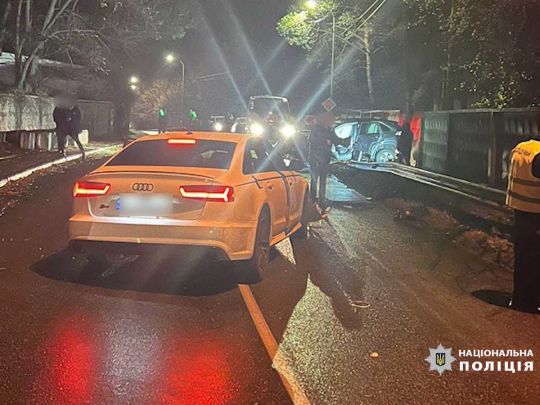 Загинули двоє людей: молода дівчина влаштувала в Києві п’яну ДТП і втекла з місця пригоди