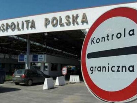 Імовірно, російська ракета долетіла до Польщі під час обстрілу України: Дуда терміново скликає військове керівництво
