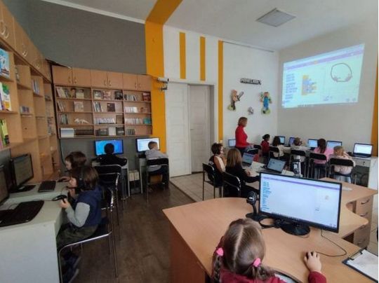 На курсах Scratch від Favbet Foundation та Code Club Україна безкоштовно навчаються програмуванню вже 546 дітей