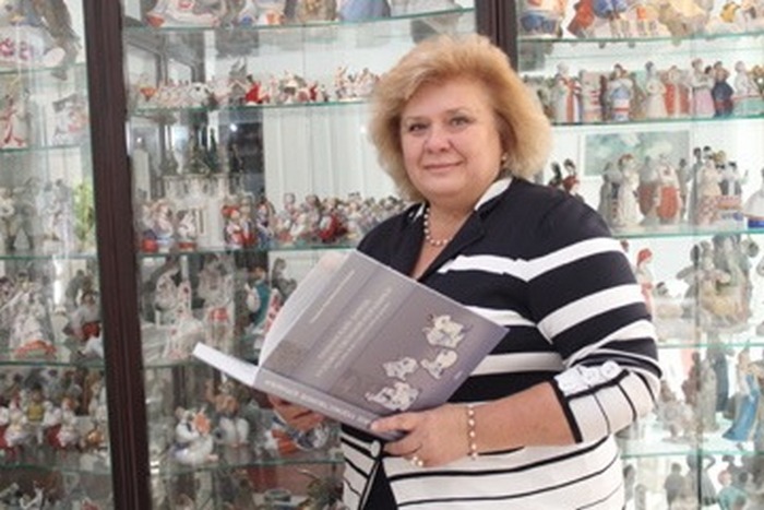 «Супниця на столі якнайкраще символізує затишок домашнього застілля», — колекціонерка фарфору Людмила Карпінська-Романюк