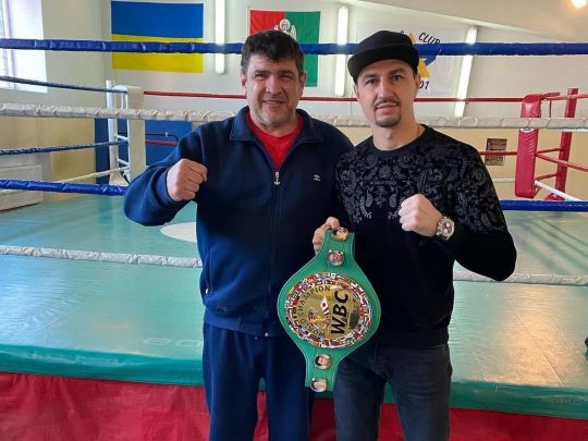 Першого тренера українського чемпіона світу з боксу важко поранено на фронті: які прогнози