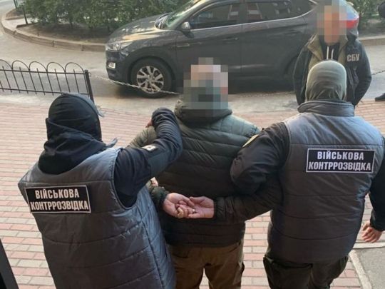 Російський «крот» із Київської ОВА намагався «влаштуватися» капеланом до українських десантників (фото)