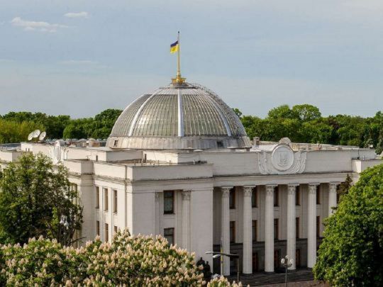 Побачимо «парад відставок»: у Раді анонсували гучні звільнення та назвали прізвища