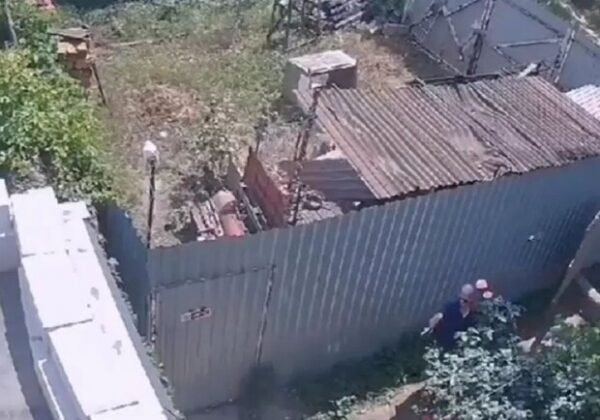Стрелял по окнам общежития: в Одессе задержали нарушителя Стрелял по окнам общежития: в Одессе задержали нарушителя