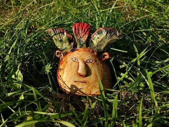 «Цукровий буряк визирає з-під землі і дивиться, як люди пораються на городі», — художниця-керамістка Лара Антонова