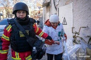 Одессу снова атаковали баллистикой: были слышны взрывы (обновляется) Одессу снова атаковали баллистикой: были слышны взрывы (обновляется)