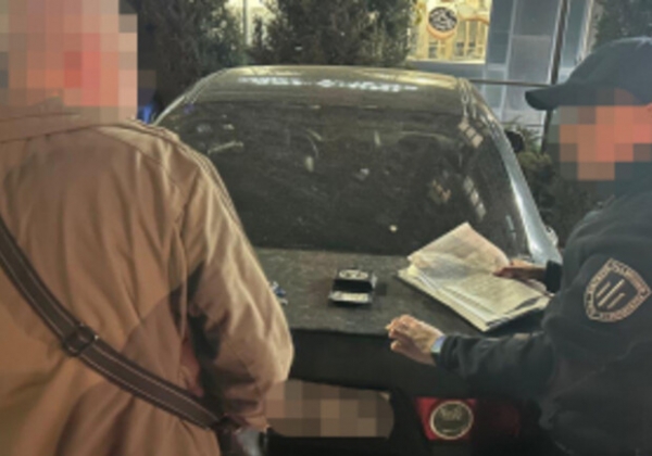 Предлагал инвалидность за 15 тысяч долларов: в Одесской области разоблачили правоохранителя