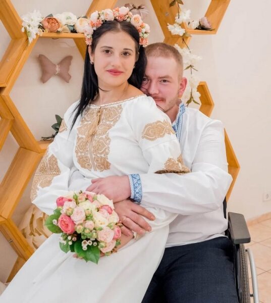 «Після вибуху я втратив зір та ноги. Зрозумів: або стікаю кров’ю і зараз гину, або починаю діяти»: історія порятунку аеророзвідника