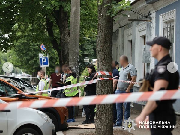 Застрелив дружину і наклав на себе руки: кривава сімейна драма розігралася на одній з вулиць Житомира (фото)