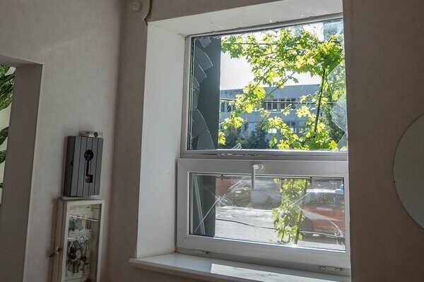 Ночной обстрел Одессы: получила повреждения пожарная часть Ночной обстрел Одессы: получила повреждения пожарная часть