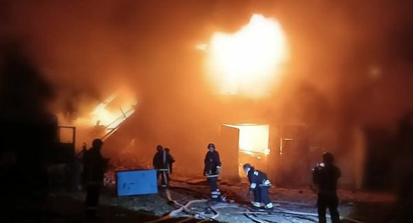 Атака на Україну: у Харкові пошкоджено супермаркет та автомийку, є постраждалі