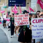 Бортпроводники Air Canada игнорируют правительственный приказ и продолжают забастовку