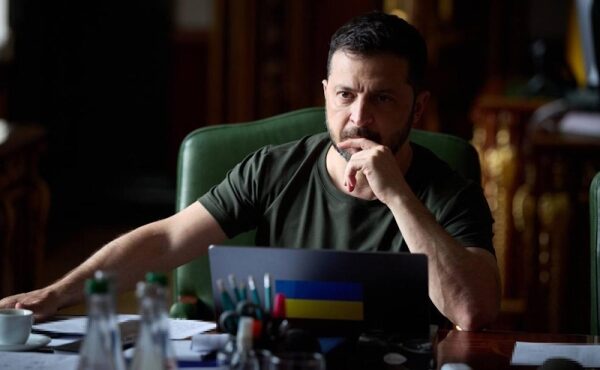 Зеленский отверг уступки Донбасса в обмен на мир Зеленский отверг уступки Донбасса в обмен на мир