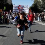 Франция парализована забастовками против бюджетных сокращений