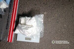 Кокаин в багажнике и домашняя плантация конопли: в Одессе разоблачили наркодельца