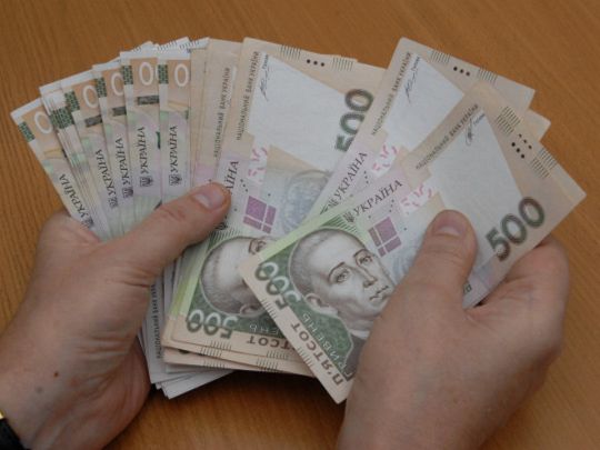 Українців хочуть оподаткувати за&nbsp;онлайн-торгівлю, але є&nbsp;нюанс: хто не&nbsp;платитиме зовсім, а&nbsp;хто віддасть 5%