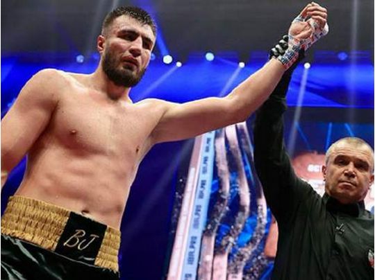 Дворазовий олімпійський чемпіон на очах в Усика нокаутував непереможного гренадера (відео)